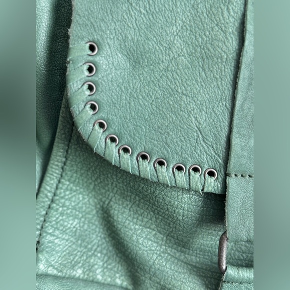 Free People We The Free Leigh Distressed Leather Tote Secret Sage Full Size - Picture 6 of 13